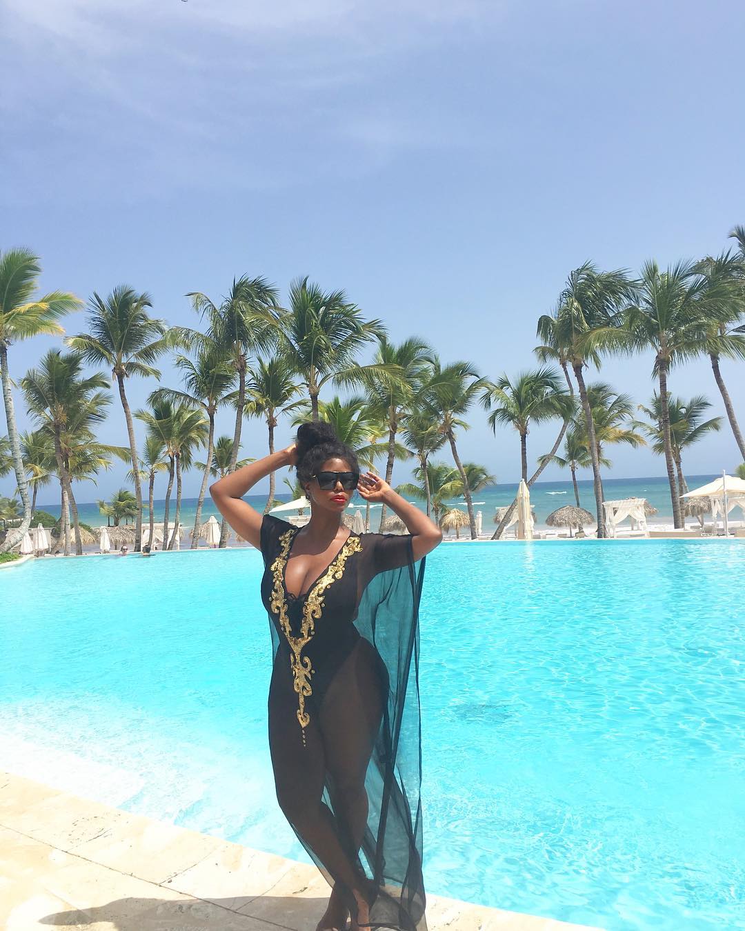 Buhle Mkhize vacationing in Eden Roc at Cap Cana. Photo credit: Instagram/booslay_