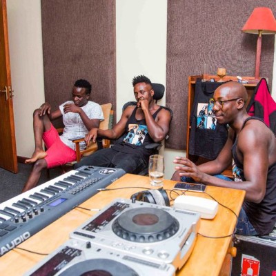 juice back remix lyrics by Nasty C featuring Davido and Cassper Nyovest