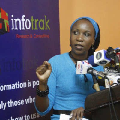 after dissing Vera Sidika, Nigerian Actor Mike Ezuruonye caught out cozying up with Huddah Monroe(photos)