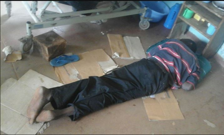 Photosshock As Patients Sleep On Cardboard Boxes At Kakamega General