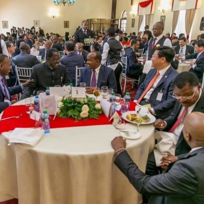Just In: President Uhuru Puts His Pride Down And Invites Raila Odinga For Talks