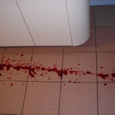 Photos:President Yoweri Museveni’s Cheap Phone Will Shock You To Death!