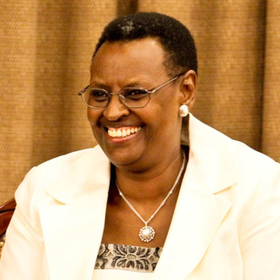 we want people like Maina Kageni to come out and be brave like Binyavanga Wainaina about being gay!!