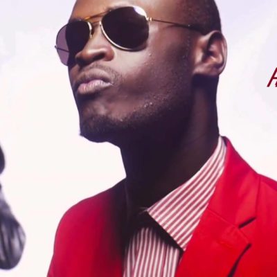 Video:President Uhuru Kenyatta visits Football Legend Joe Kadenge at his house in South B