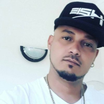 Bobby Mapesa share photos of his “girlfriend”. NSFW