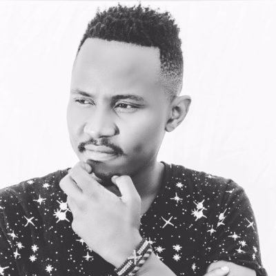 this is the dress Thando Thabethe wore at the  DSTTV MVCA