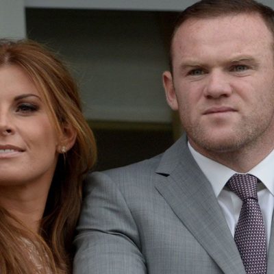 meet gorgeous Nigerian gynecologist whose photos are causing the females to go crazy!