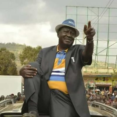 Ariana Grande signs deal with Reebok