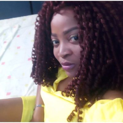 Today’s eye candy: Olive Karmen