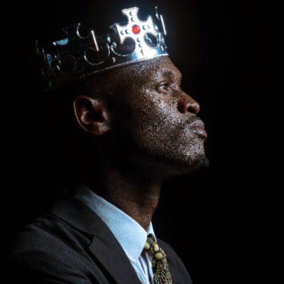 Nazizi looking like a goddess in a bikini