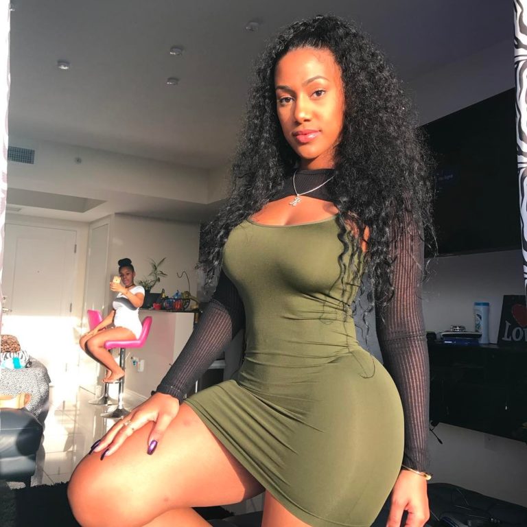 katt leya squirt katt leya squirt