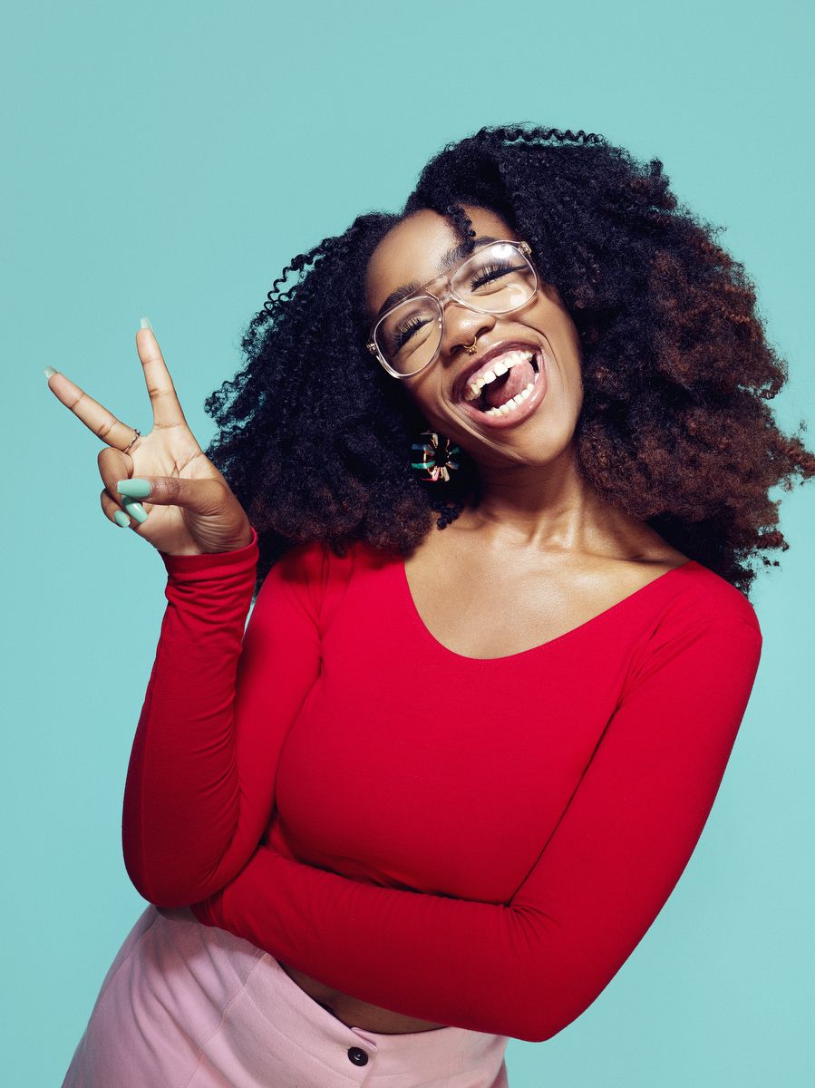 Tom Oldham shoots Slumflower for CNN?Hasselblad. photo credit: Tom Oldham
