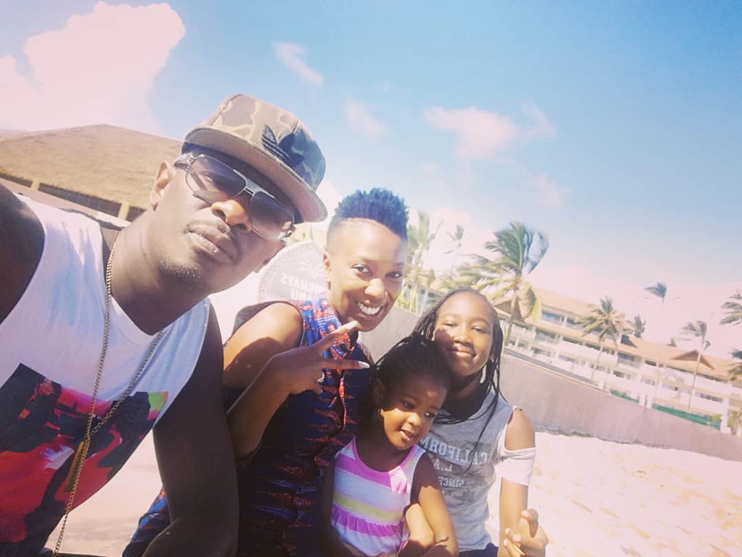 Wahu, Nameless with their daughters in Watamu. photo credit: Instagram/wahukagwi