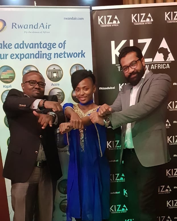 Agnes Kiunga signing the deal with Rwanda Air.Instagram.com/aggie_the_dance_queen