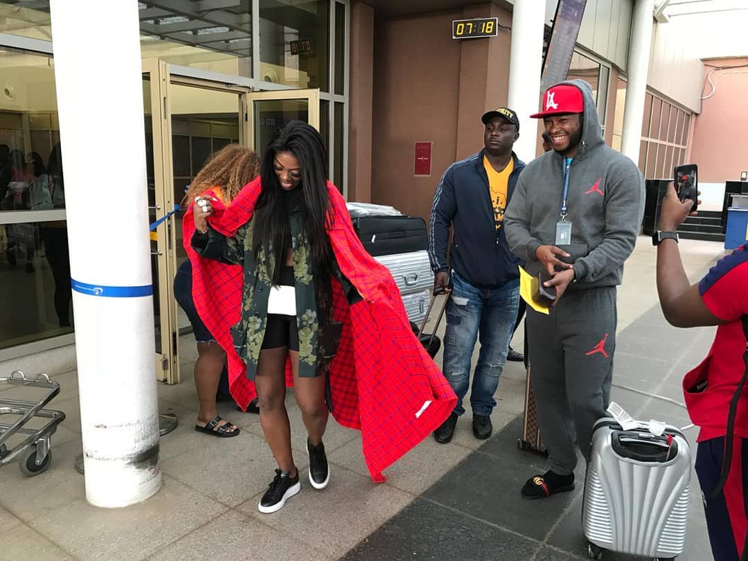 Redsan with Nigerian pop star, Tiwa Savage at the airport. photo credit: Instagram/anyikopr