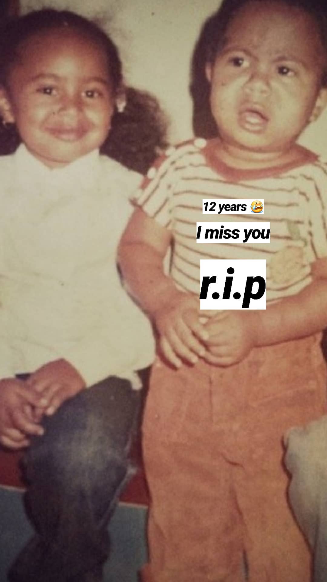 Nazizi and her brother Feroz when they were little. photo credit: Instagram/nazizihirji