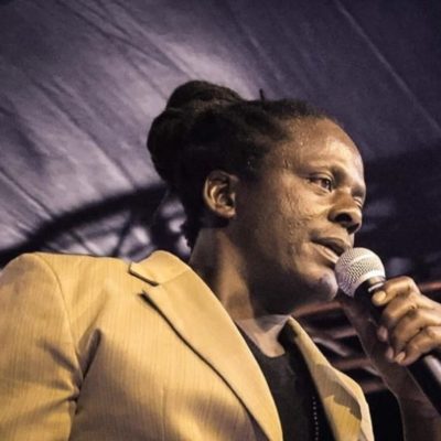 Huddah Monroe asks Kenyans how she looks with long hair, the answers made her stick to short hair