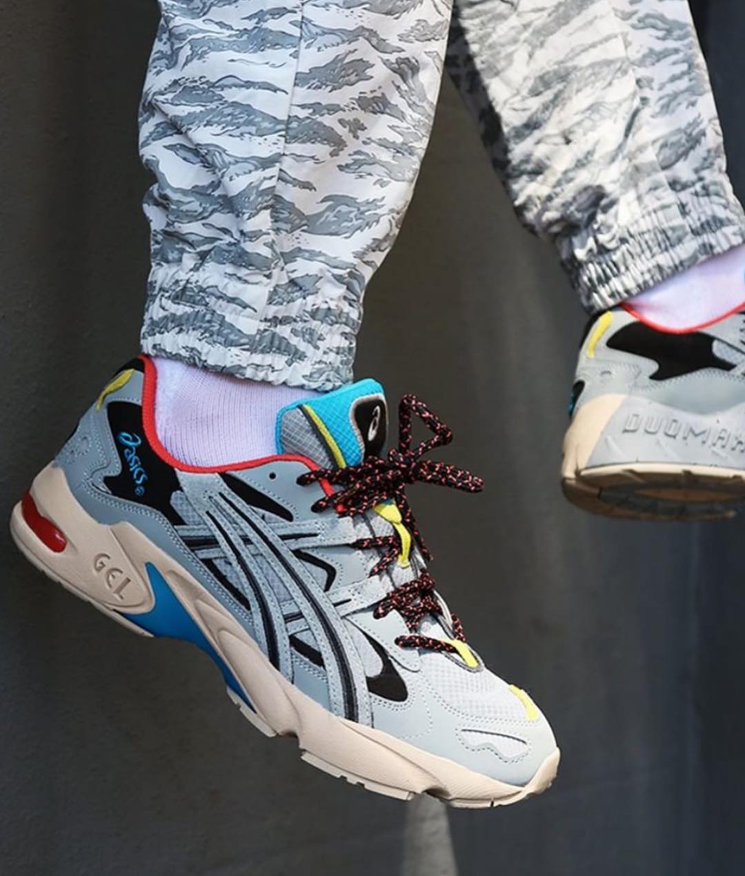 Gel-Kayano 5 OG Stone-Grey. photo credit: Instagram/mrcashtime