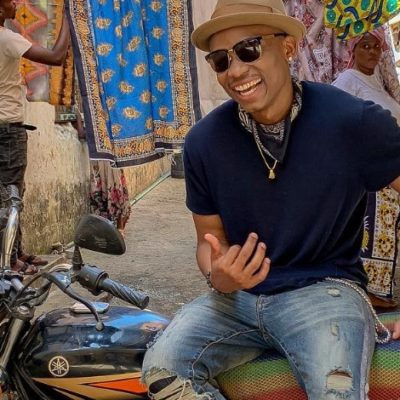 Scar and Wangechi are shooting the video for their ‘Sana Sana’ record