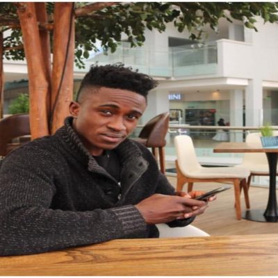 King Kaka met up with his school teacher who paid his school fees in Seattle, Washington