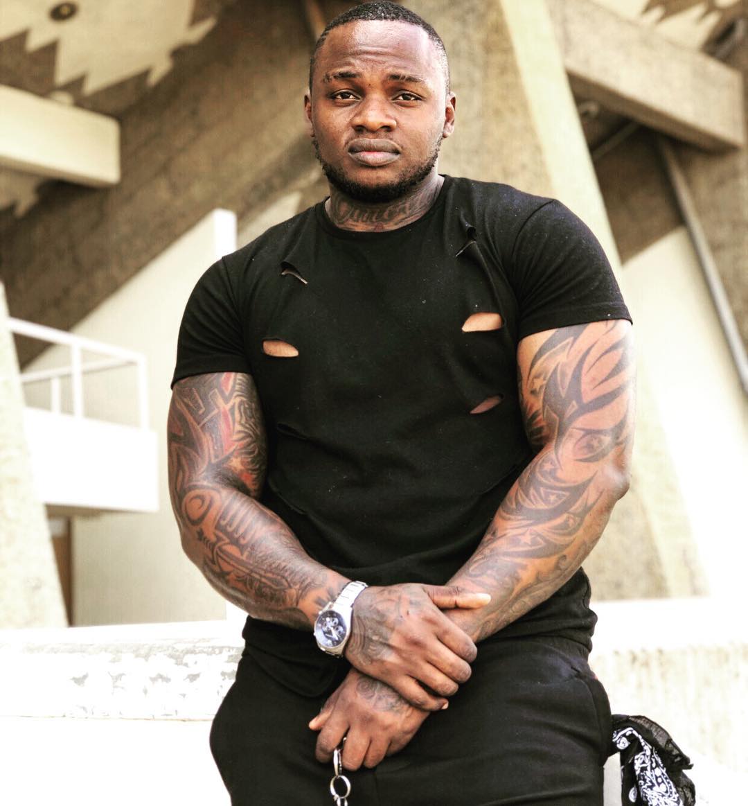 Khaligraph Jones has stressed that he has never performed for his fans using a playback and he doesn't intend to start now, he has promised his shows will now be for 2 hours straight. photo credit: Instagram/khaligraph_jones