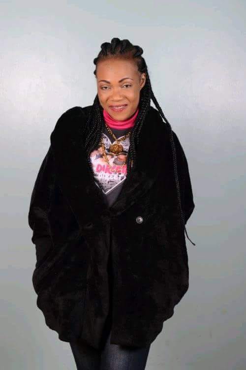 Queen of Ohangla, Lady Maureen. photo credit: Facebook/QueenLadyMaureen