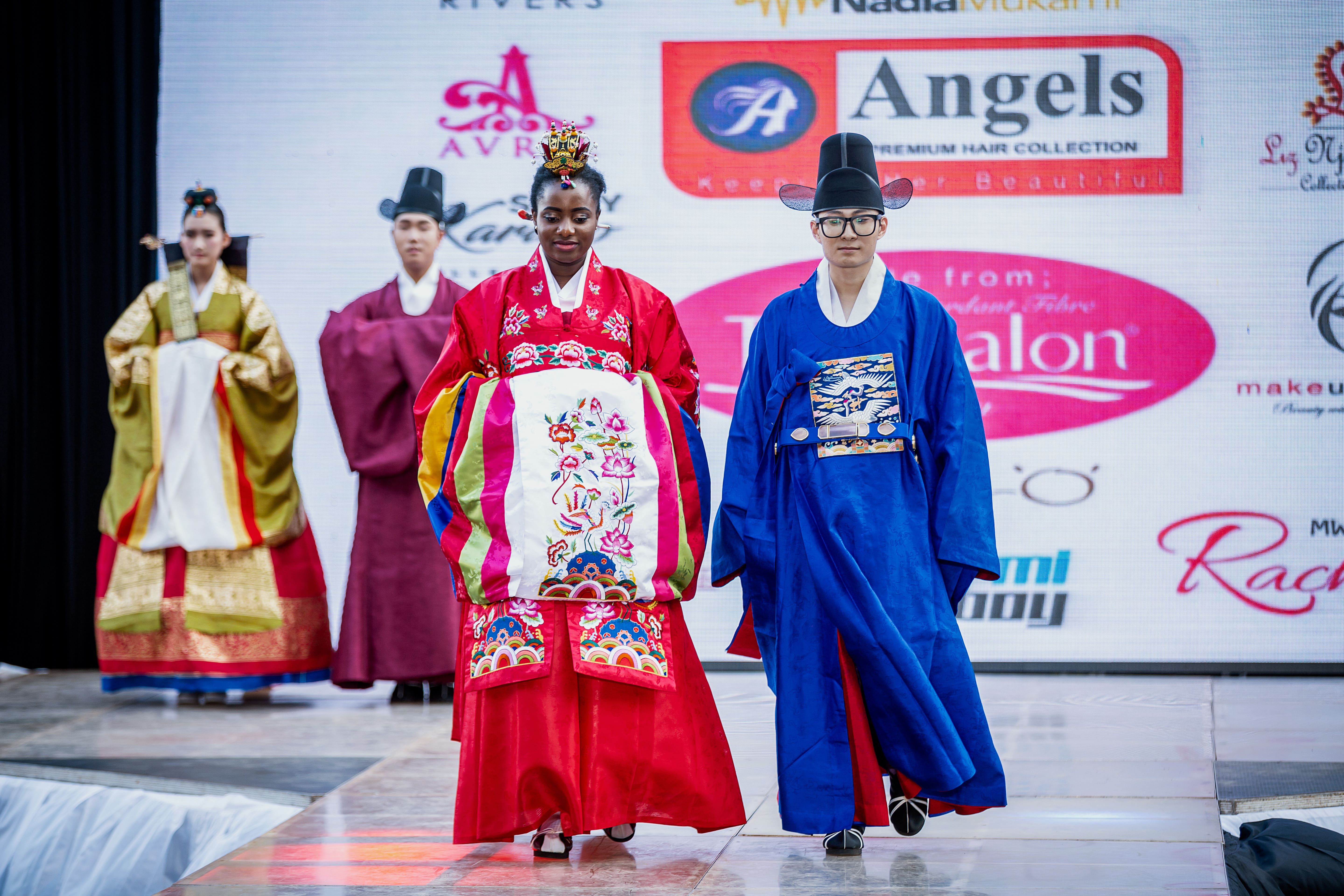 Models showcasing Lee Sung' In Hanbok's collection. photo credit: Laurent Bosire