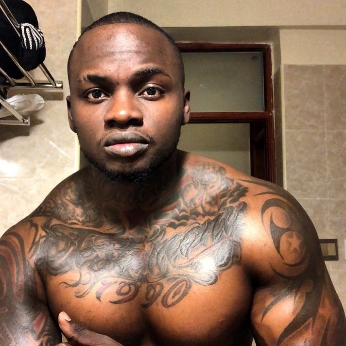 Khaligraph Jones went in on everybody, the entire African region on his diss track 'Best Rapper in Nigeria' to Nigerian rapper Blaqbonez. He even called out South African rappers, of course not by specific name/s but he went on record to say that he's coming for the South as well. Photo credit: Instagram/kahligraph_jones