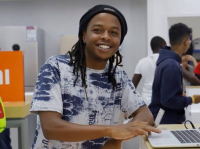 Diamond Platnumz shows love to Harmonize