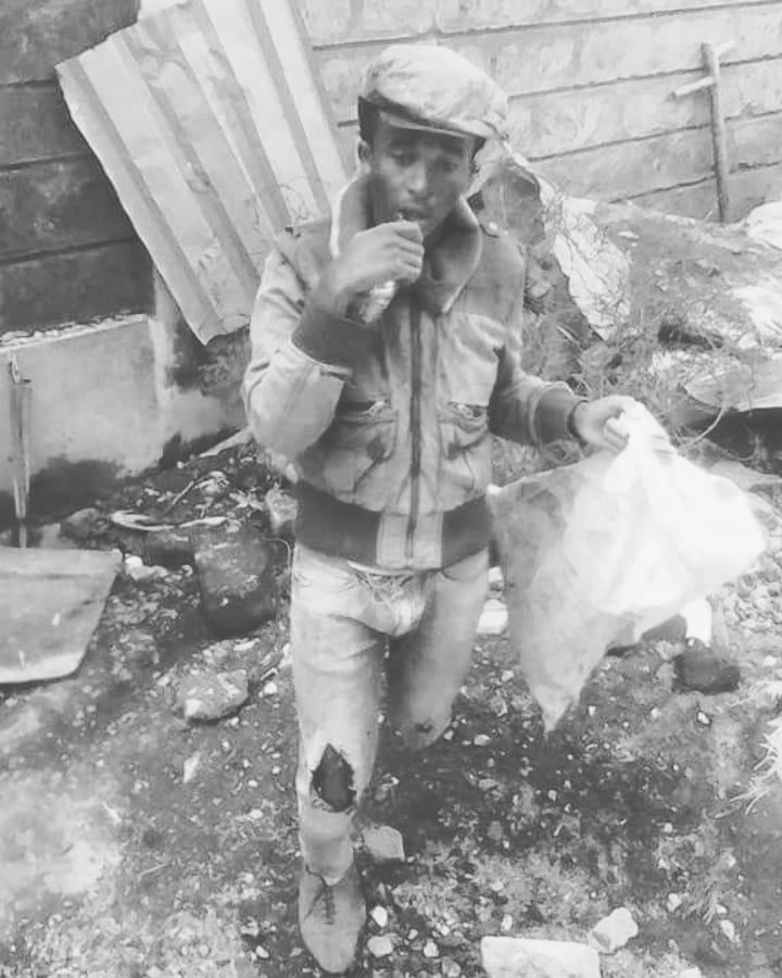 Peter Miracle Baby has had to do different jobs just to survive, he used to wash cadavers, sell boulders and even tried his luck by being a Kikuyu stand-up comedian before his luck struck gold in Gengetone music. Photo credit: Instagram/petermiraclebaby