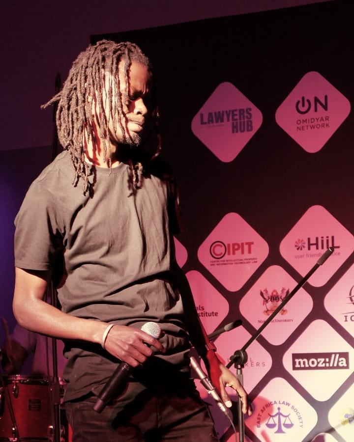 KOT(Kenyans on Twitter) wants to see Juliani performing live after a successful Nyashinski live performance. Photo credit: Instagram/julianikenya