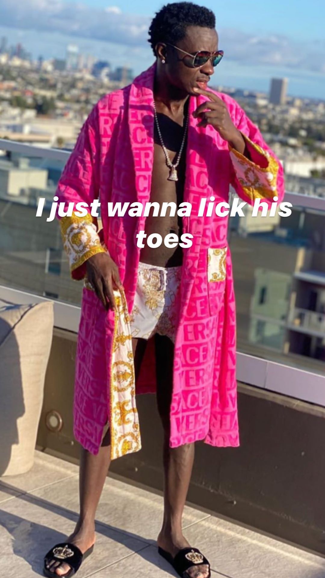 Victoria Kimani shared this picture of renowned comedian Michael Blackson with a rather interesting caption, read it out loud. Photo credit: Instagram/victoriakimani