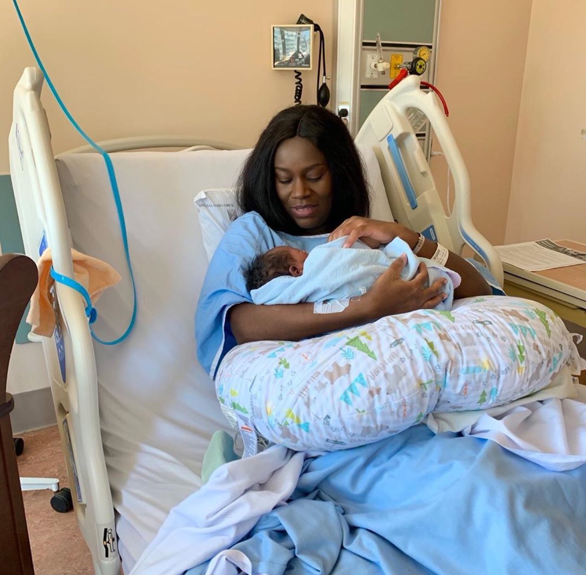 Juliana Kanyomozi with her son, Taj who is a few hours old, Kanyomozi lost her only son back in 2014. Photo credit: Instagram/julianakanyomozi