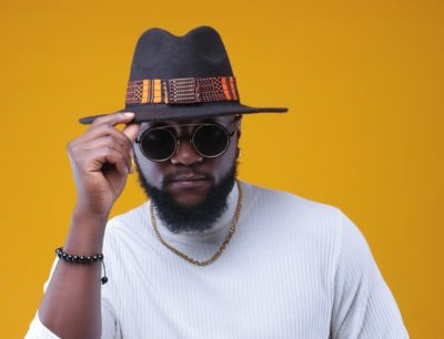 White community kneel down before black community asking for forgiveness after years of racism