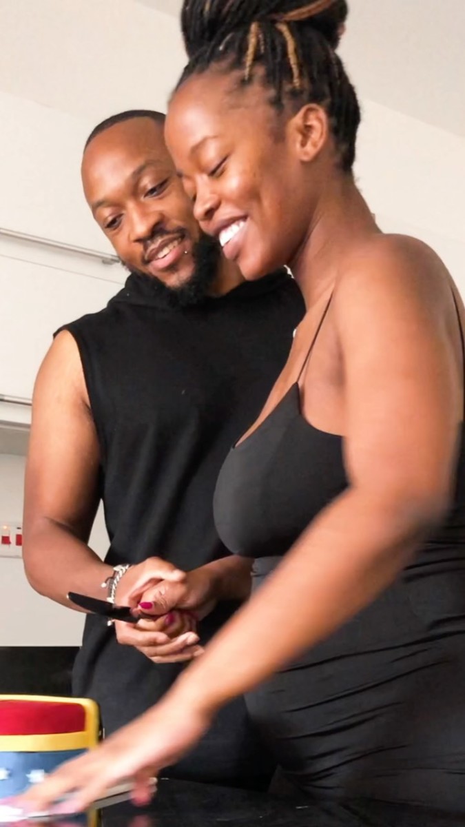 Corazon Kwamboka about to cut the cake that revealed the gender of her child that would determine the name of their child. Photo credit: Instagram/corazon_kwamboka