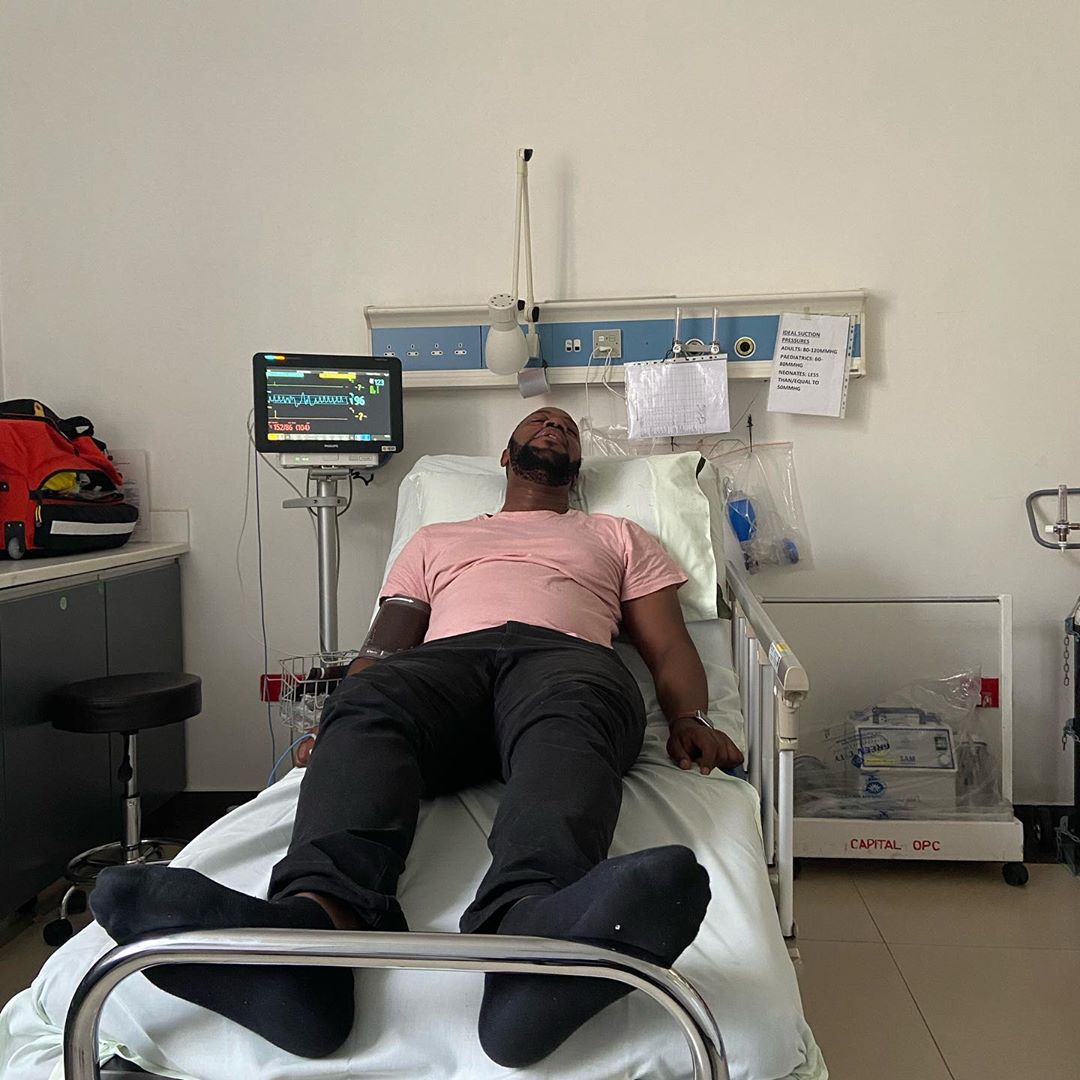 Edgar Obare getting treated at Nairobi Hospital after eating his meal at ArtCaffe restaurant. Photo credit: INstagram/edgarobare