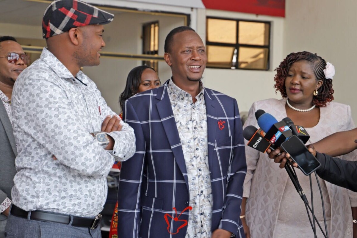 Michael Njogo Gitonga addressing the media after he was gifted the car with no strings attached whatsoever. Photo credit: Twitter/MaridadyMotors