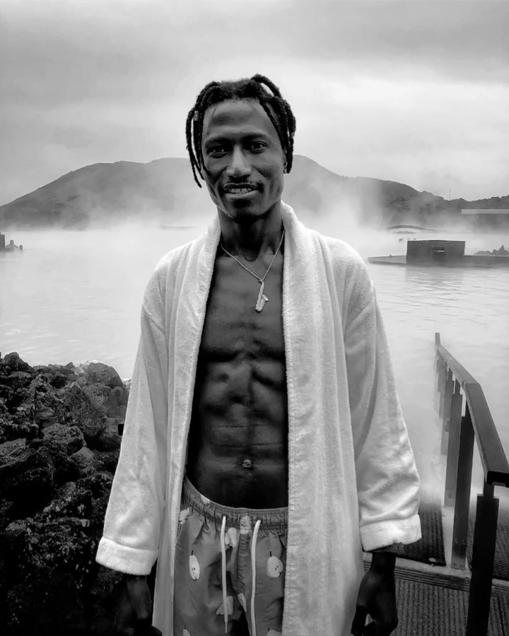 Octopizzo believes all musicians ought to be versatile in every projects they put out. The Kibera-born and bred rapper disclosed that he was 19 years old when her dropped 'Ivo Ivo Ivo' hit record. Photo credit: Instagram/octopizzo