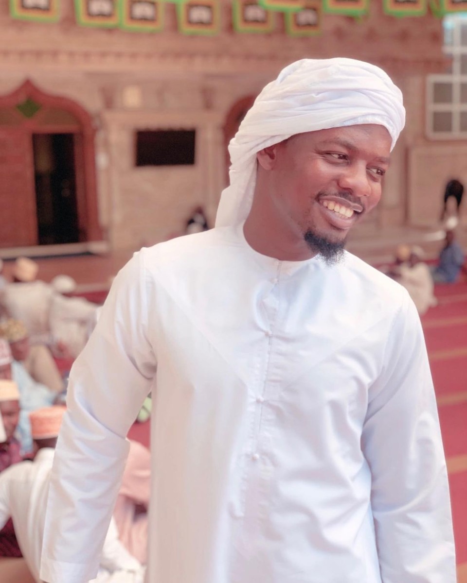Ben Pol converted in Masjid Maamur mosque on 23, November 2020. Photo credit: Instagram/iambenpol
