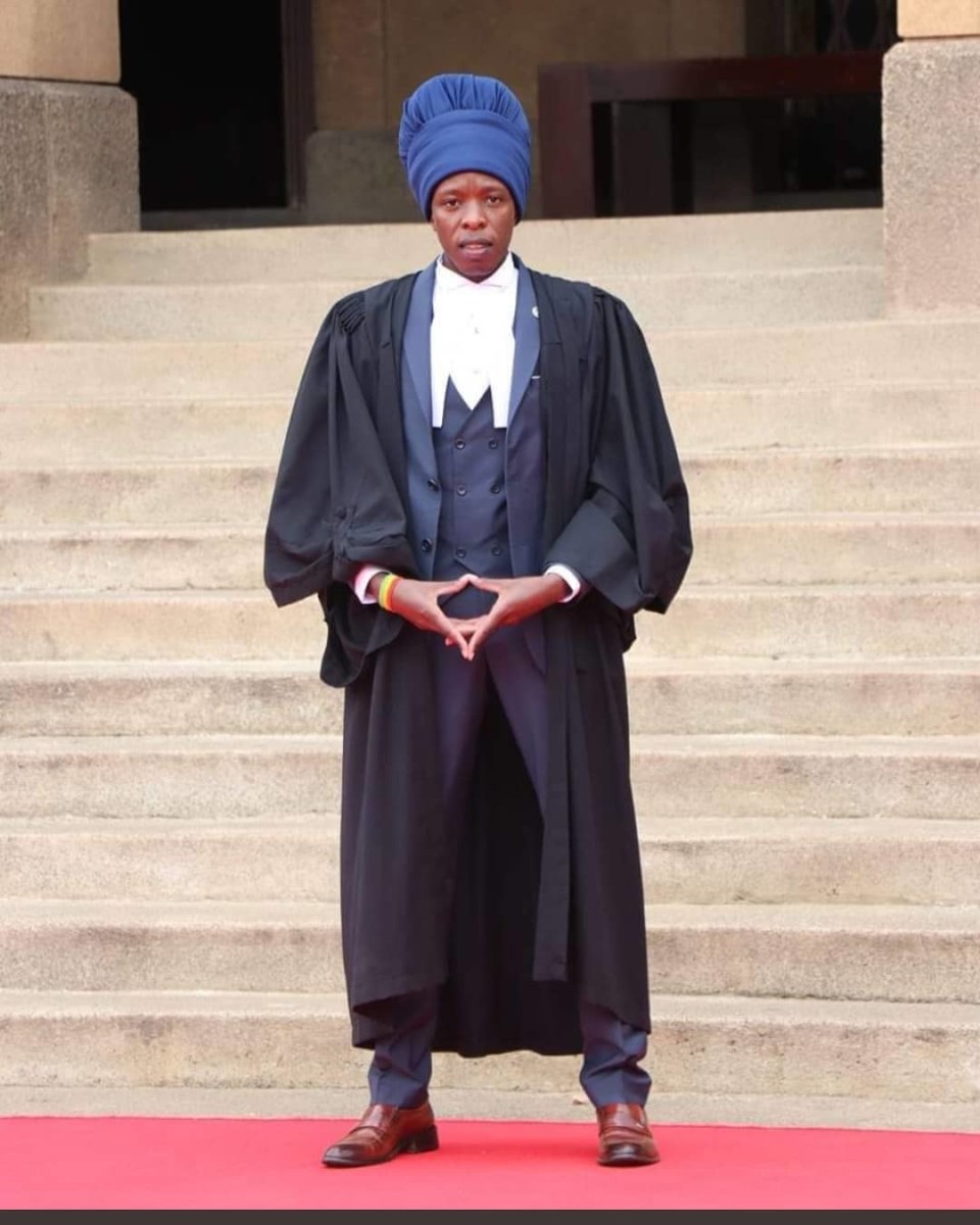 Mathenge Mukundi got admitted to the bar earlier on this year making him the first Rastafari to become an Advocate. Photo credit: Twitter