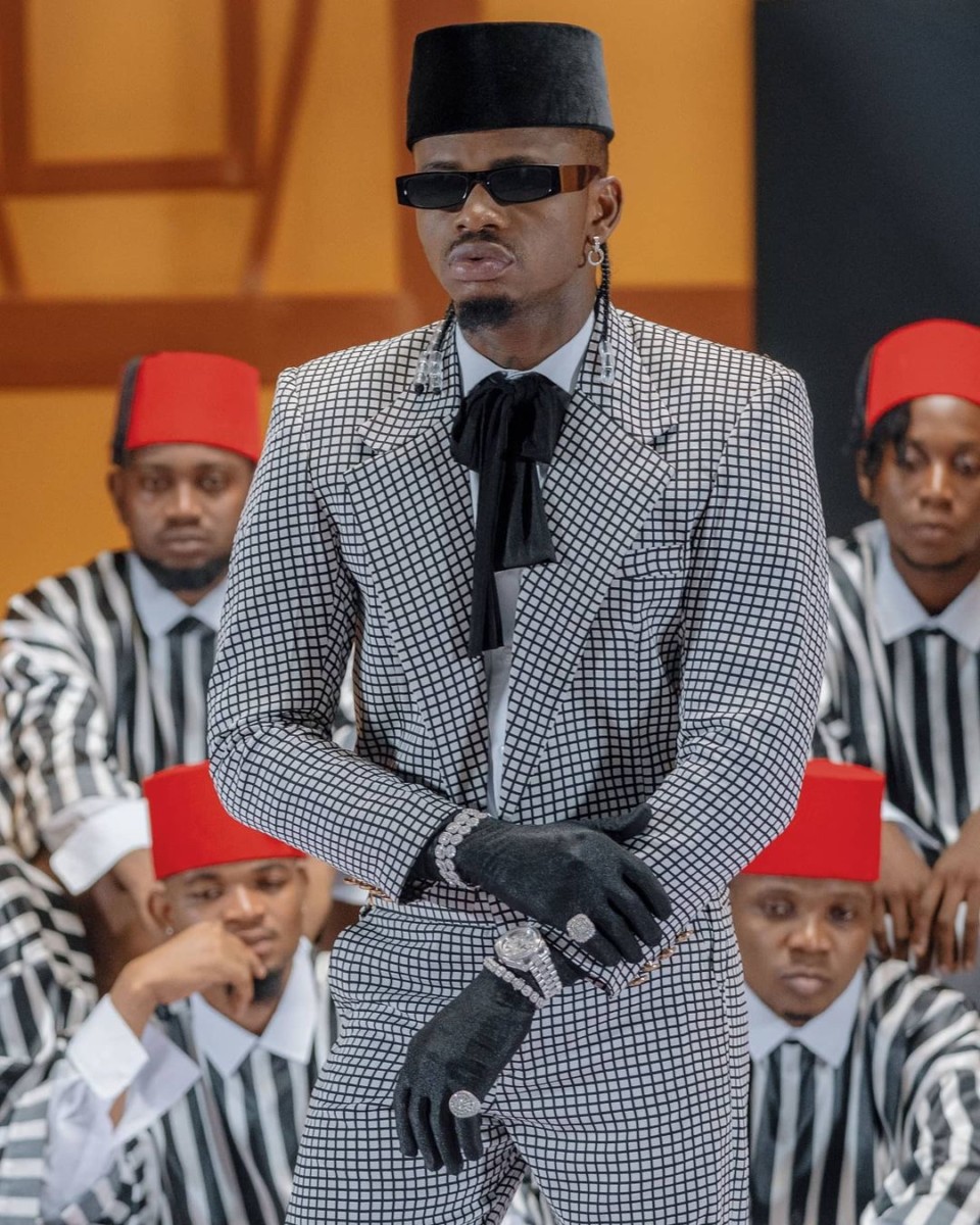 Diamond Platnumz had intentions of buying a record label, MDB rather than starting his own record label, WCB that later on became a conglomerate. Photo credit: Instagram/diamondplatnumz