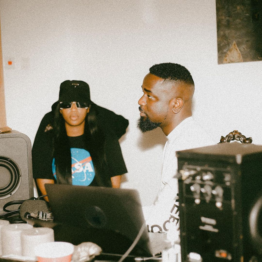 Victoria Kimani in the studio with Sarkodie in Accra, Ghana. Photo credit: Instagram/victoriakimani