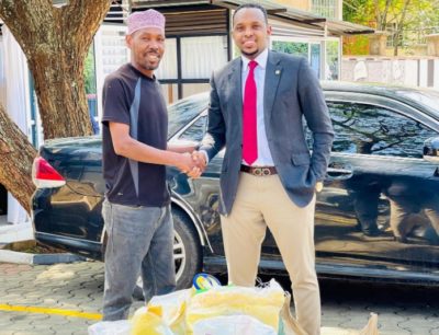 Hassan Joho disburse bursaries to help cushion parents from the COVID-19 ravages