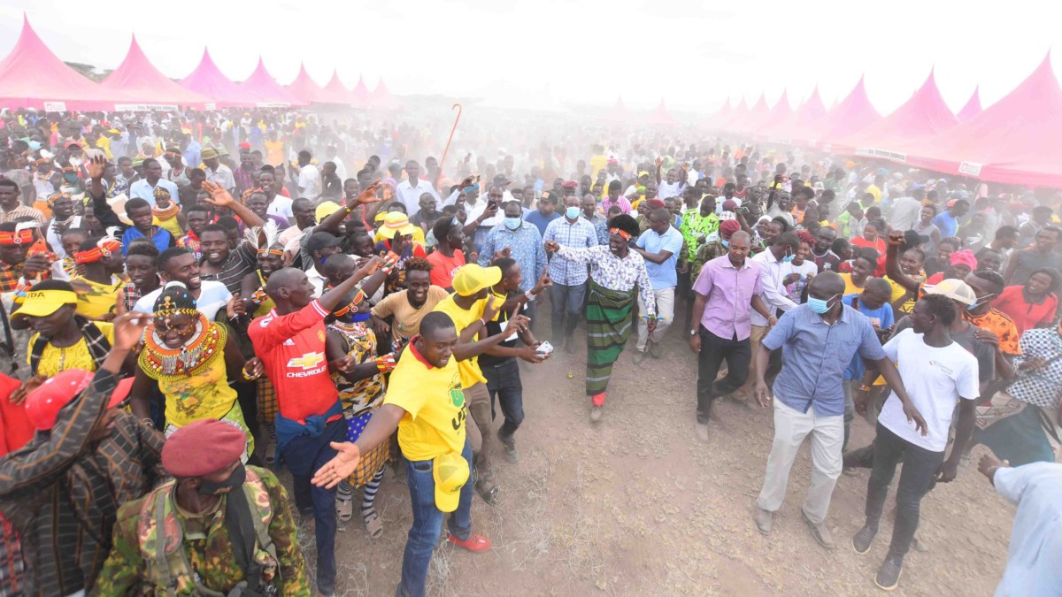 The Deputy President William Ruto attended a prayer service, ealier on today and presided over the empowerment of 70 churches in Isiolo North at Ngaremara, Isiolo County. Photo credit: Twitter/WilliamsRuto