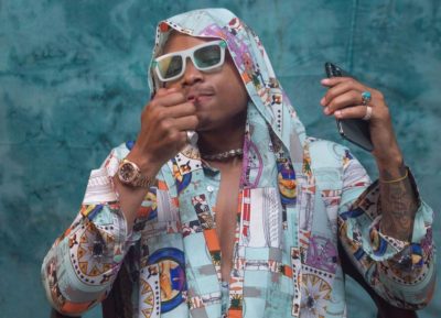 Bootylicious lady desperately begs for a piece of Harmonize’s attitude!