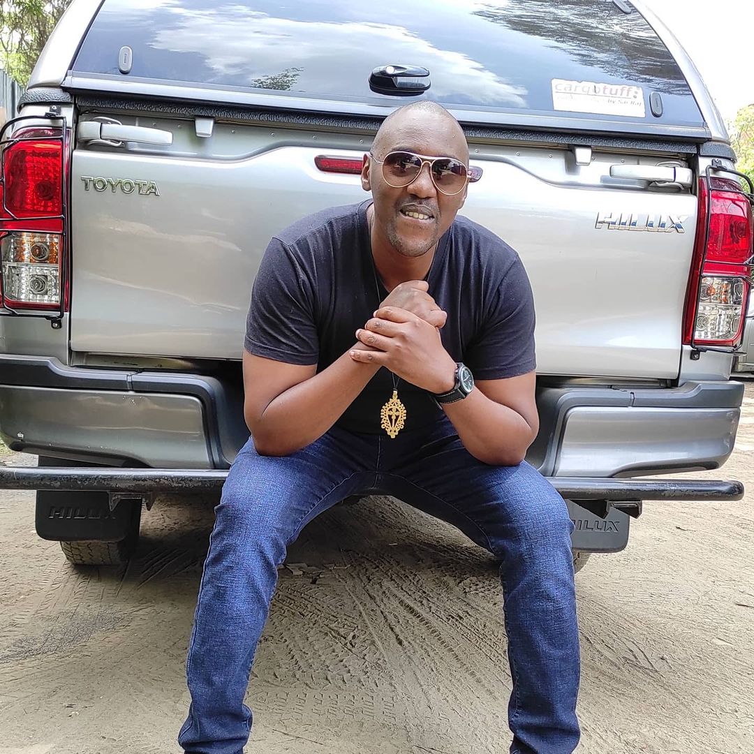 Rapcha The Sayantist is the first if not the only one Kenyan celebrity who has come forward in supporting Omosh's when everybody else is bashing and attacking him on social media. Photo credit: Instagram/rapchasayantist