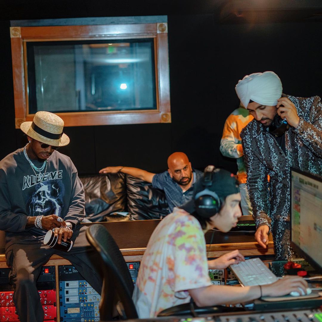 Diljit Dosanjh and Diamond Platnumz working on their collabo that's yet to be released. Photo credit: Instagram/diamondplatnumz