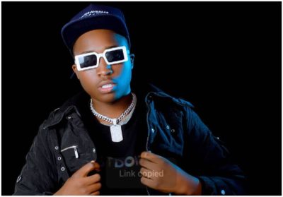 Photos of Juma Jux’s new girlfriend whose yummy booty makes you want to dump your bae