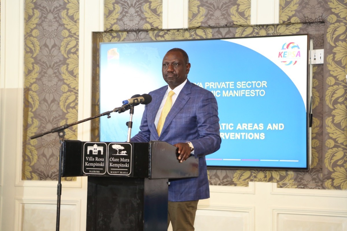 Deputy President, H.E. William Ruto, and the Kenya Kwanza Coalition presidential aspirant speaking during the private sector engagement forum convened by the Kenya Private Sector Alliance (KEPSA). Ruto committed that within the first 100 days his government would sign various provisions to financially empower the judiciary, enhance affordable housing, support MSMEs growth and boost Agricultural productivity with a view to create the highest number of jobs and wealth within the shortest time possible.