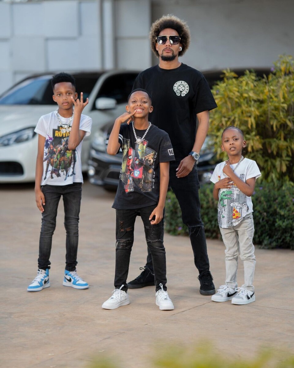 dope photos of KRG the Don and his 3 grown boys